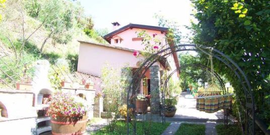 Rustico casale, BARGA (LU)