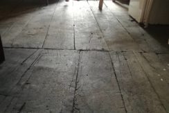Particolare pavimento in tavole