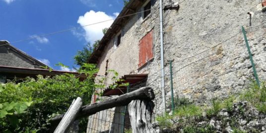 Rustico casale, FABBRICHE DI VERGEMOLI (LU)