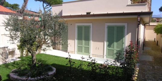 Ufficio, FORTE DEI MARMI (LU)