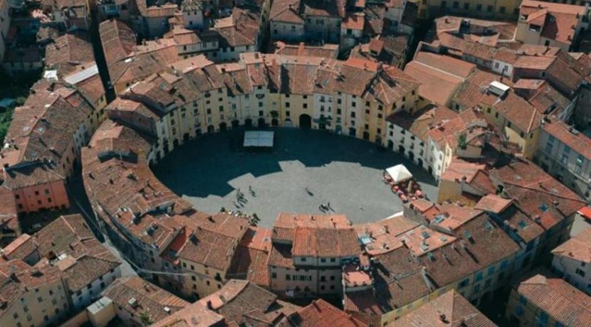 Panorama piazza